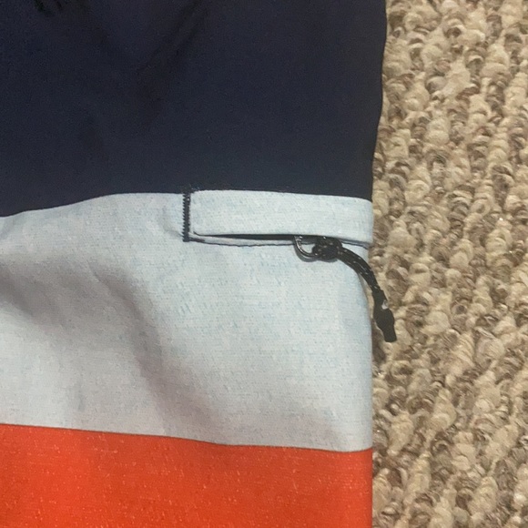 NWT MENS QUIKSILVER BATHING SUIT - Picture 7 of 7